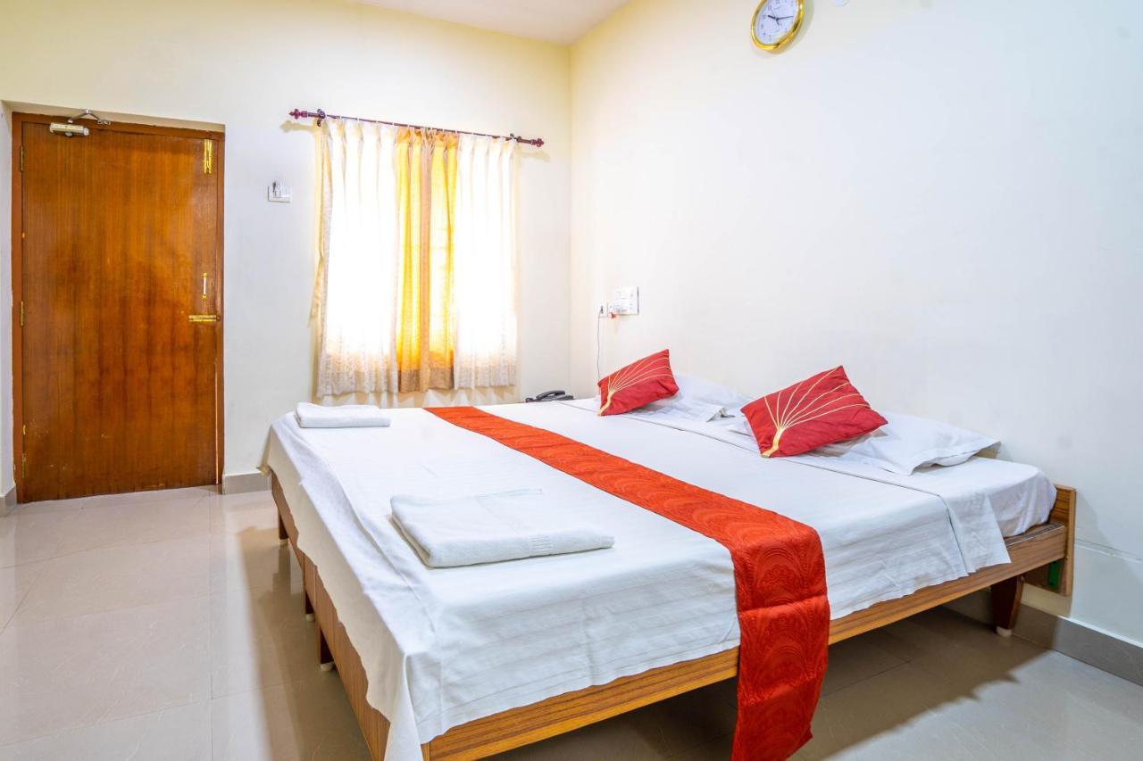 Hotel Tamilnadu - Thirukadaiyur Tirukkadaiyur Eksteriør billede